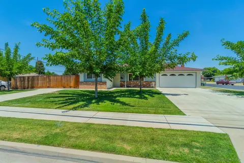 1053 3rd St, Clovis, CA 93612 photo 1