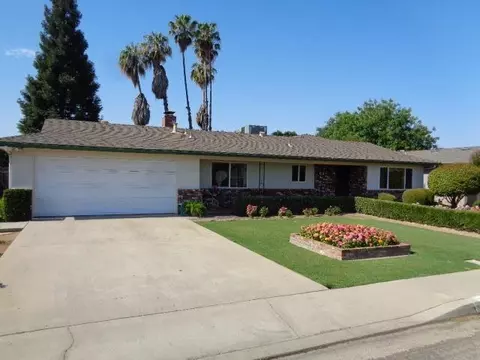 673 E Cypress Ave, Reedley, CA 93654 photo 1
