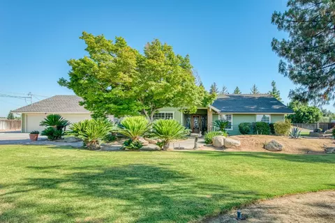 2033 Alluvial Ave, Clovis, CA 93611 photo 1