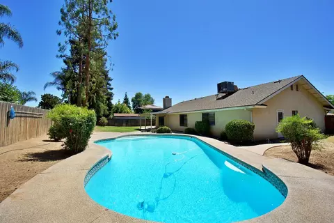 95 N Pierce Ave, Clovis, CA 93612 photo 1