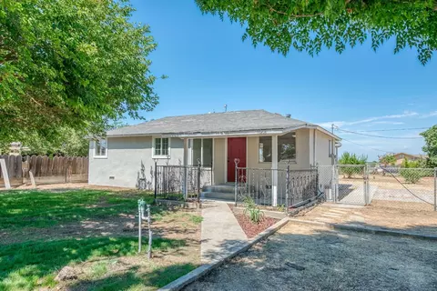 13208 S Marsh Ave, Caruthers, CA 93609 photo 1