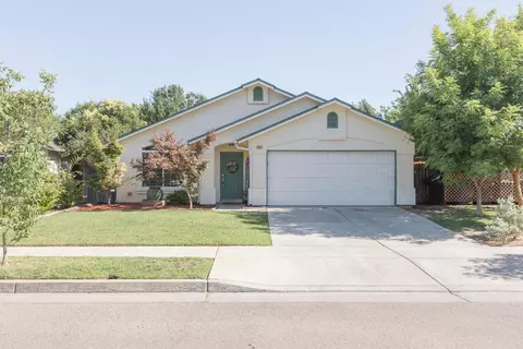 645 Walton Ave, Sanger, CA 93657 photo 1