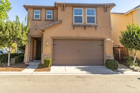 3613 Elevations Way, Clovis, CA 93619 photo 1