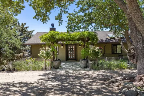 30140 Tuttle Ct, Tehachapi, CA 93561 photo 1
