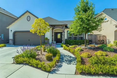 4176 Alamos Ave, Clovis, CA 93619 photo 1