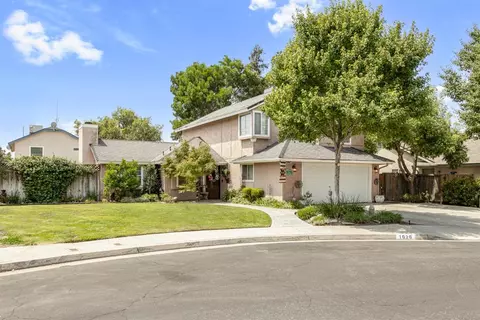 1026 Fremont Ave, Clovis, CA 93612 photo 1