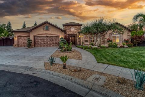 1987 N Megan Ave, Clovis, CA 93619 photo 1