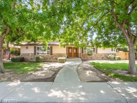 15265 W Kearney Blvd, Kerman, CA 93630 photo 1