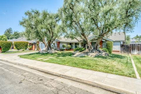 1945 Richert Ave, Clovis, CA 93611 photo 1