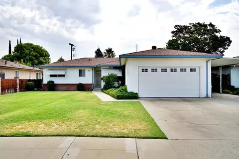 1621 Oxford Ave, Clovis, CA 93612 photo 1