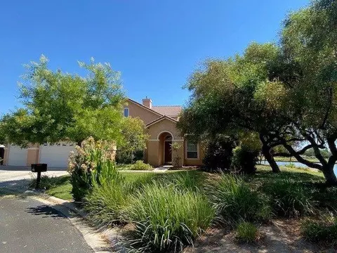 10739 E Clearwater Way, Clovis, CA 93619 photo 1