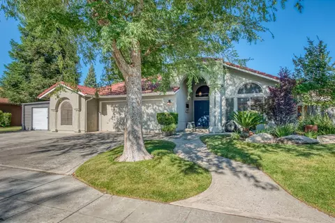 801 Burl Ave, Clovis, CA 93611 photo 1