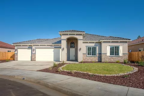 2167 Antonio, Clovis, CA 93619 photo 1