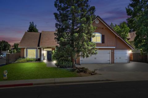 2076 Mesa Ave, Clovis, CA 93611 photo 1