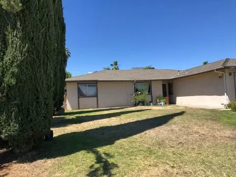 1209 E Kennedy, Madera, CA 93638 photo 1