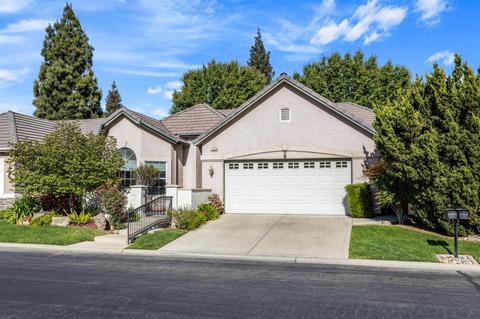 1935 Stonebrook Ln, Clovis, CA 93611 photo 1