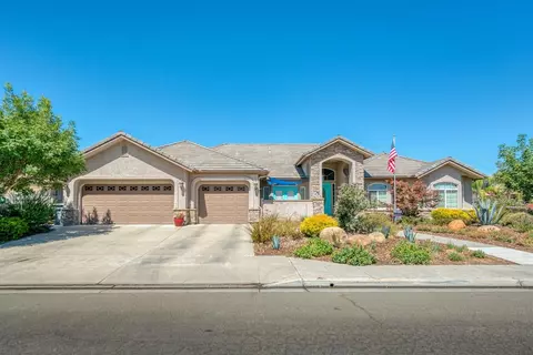 2920 Carson Ave, Clovis, CA 93611 photo 1