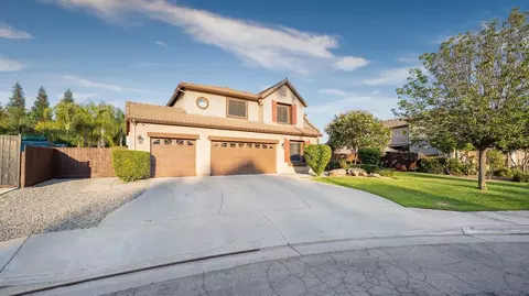 2421 Greenfield Ave, Clovis, CA 93611 photo 1