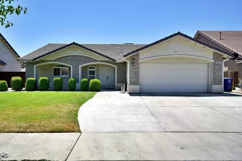 15837 W Stanislaus Ave, Kerman, CA 93630 photo 1