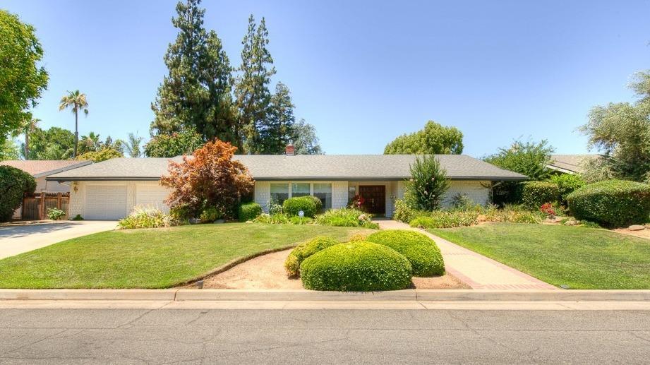 7305 N Prospect Ave, Fresno, CA 93711 24 Photos MLS 561992 Movoto