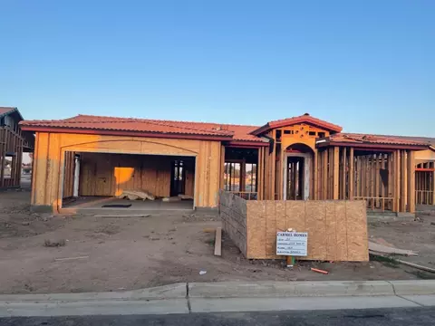 1335 Roma St, Madera, CA 93637 photo 1