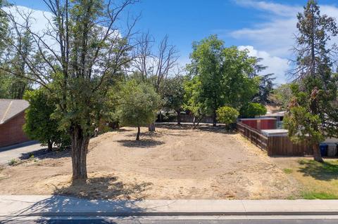 120 Woodworth Ave, Clovis, CA 93612 photo 1