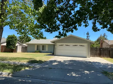 1403 Villa Dr, Merced, CA 95340 photo 1