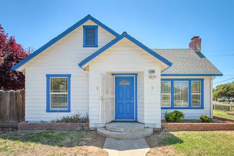 2300 Circle Dr, Merced, CA 95340 photo 1