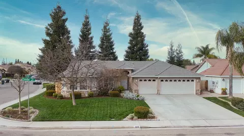 3820 E Ctr, Visalia, CA 93292 photo 1