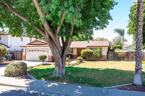 603 Tamarack, Lemoore, CA 93245 photo 1