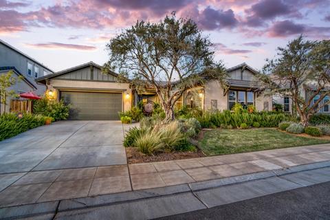 637 Timberline Way S, Madera, CA 93636 photo 1