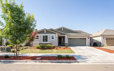 4325 W Robin, Visalia, CA 93291 photo 1