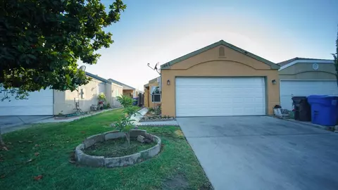 1860 Estes Ave, Corcoran, CA 93212 photo 1
