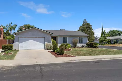 2653 Renn Ave, Clovis, CA 93611 photo 1