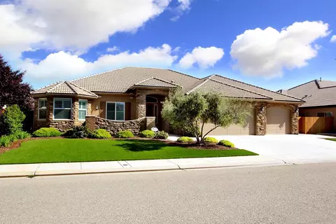 2631 Muncie Ave, Clovis, CA 93619 photo 1
