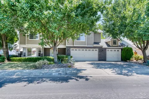 166 Bedford Ave, Clovis, CA 93611 photo 1