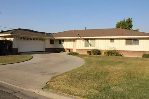301 Fall Ave, Madera, CA 93637 photo 1