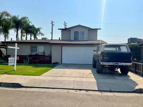 1608 James St, Sanger, CA 93657 photo 1