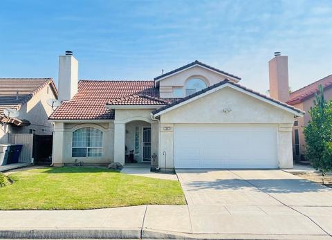 1023 Garland Ave, Clovis, CA 93612 photo 1