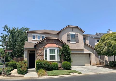 781 W Barcelona Ln, Clovis, CA 93619 photo 1