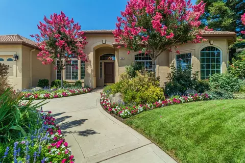 629 W Enterprise Ave, Clovis, CA 93619 photo 1