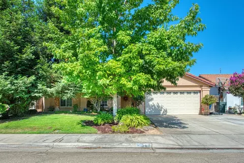 349 Dalton Ave, Sanger, CA 93657 photo 1