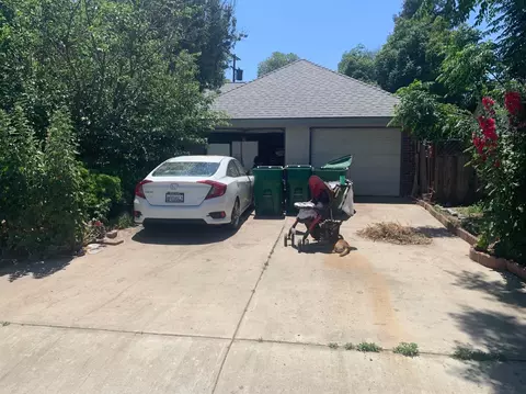 429 E La Crosse Ave, Fowler, CA 93625 photo 1