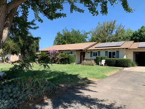 25593 Rexford Dr, Madera, CA 93638 photo 1
