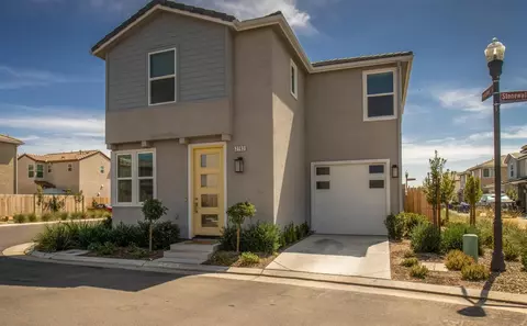 2763 Stonewall Ln, Clovis, CA 93619 photo 1