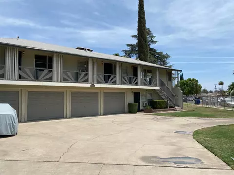 1903 E Simpson Ave, Fresno, CA 93703 photo 1