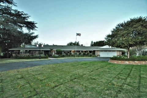 685 W Bullard Ave, Clovis, CA 93612 photo 1