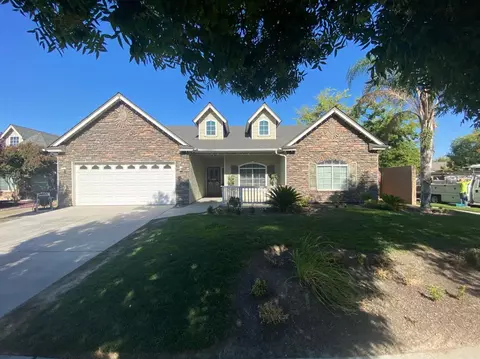 786 S Walnut Ave, Kerman, CA 93630 photo 1