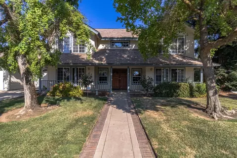 3266 Pistachio Ave, Clovis, CA 93611 photo 1