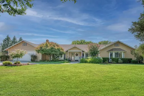 5559 N Wright Ave, Clovis, CA 93619 photo 1